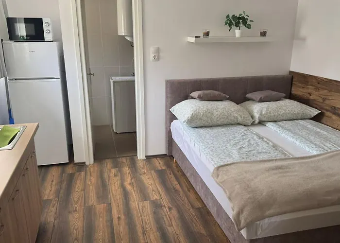 Lägenhet Negra 2 Balatonfenyves